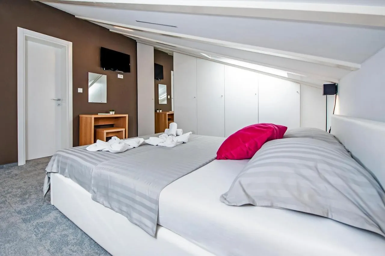 Villa Castrum Rovinj Bed & Breakfast